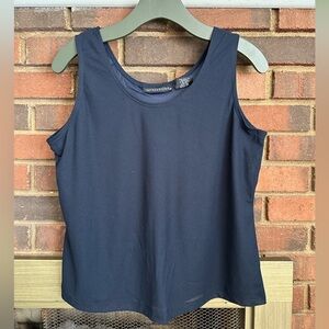 🛍️ Impressions Navy sleeveless top with lining. Excellent condition.